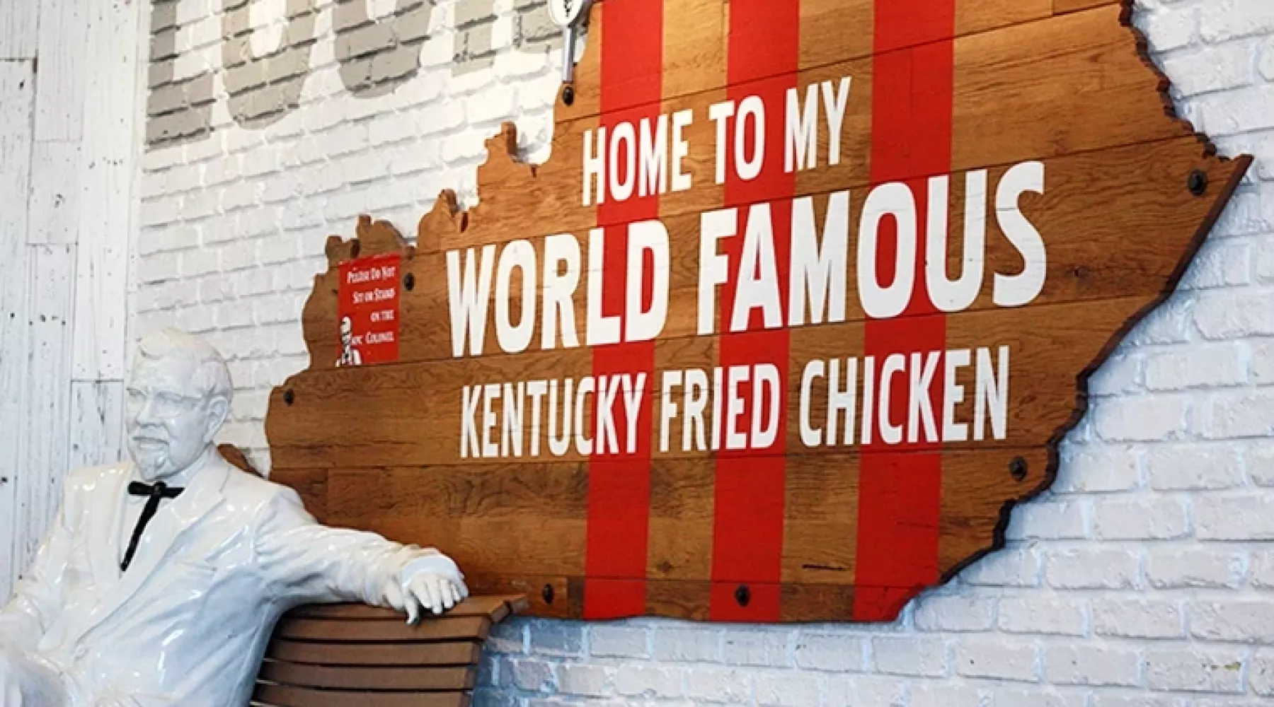 Colonel Harland Sanders statue at Louisville International Airport